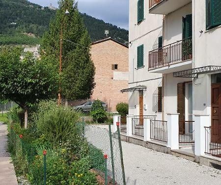 古比奥Casa Guastuglia公寓 外观 照片