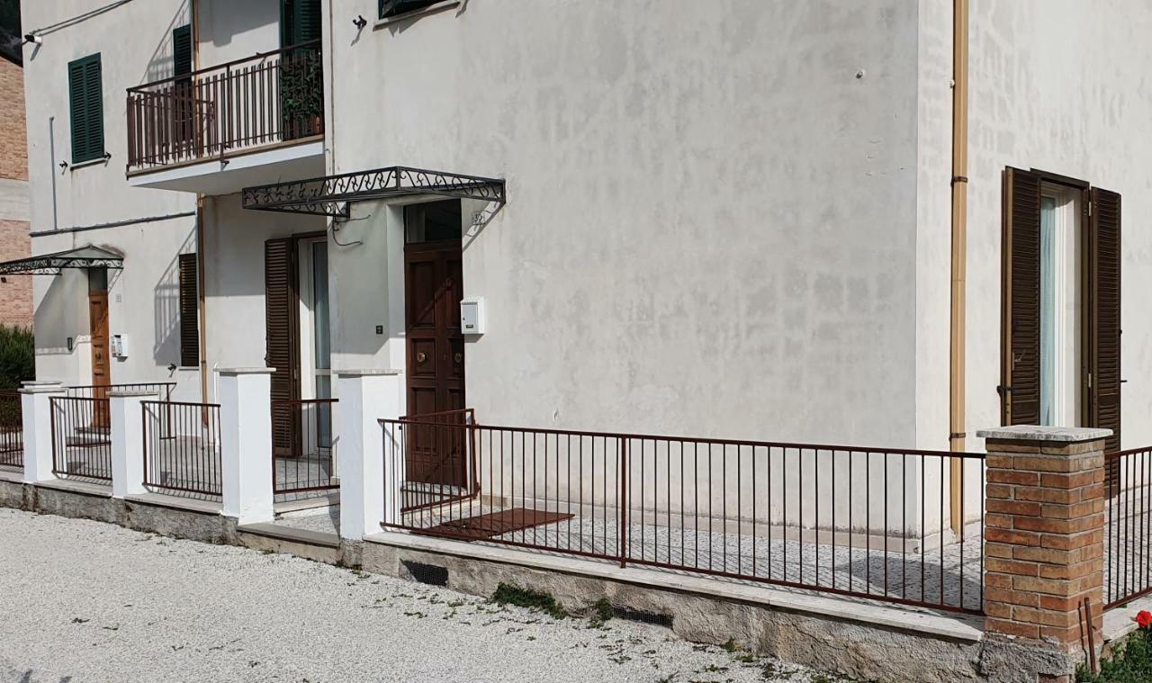 古比奥Casa Guastuglia公寓 外观 照片
